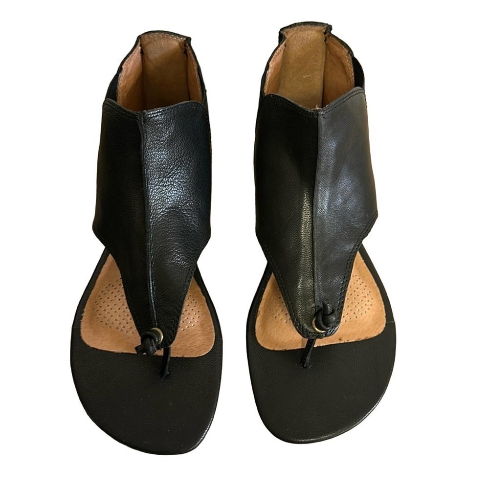 NWT Corso Como black leather sandals, size 7 comfort